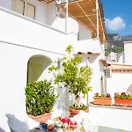 Casa Guadagno Hotel 2*