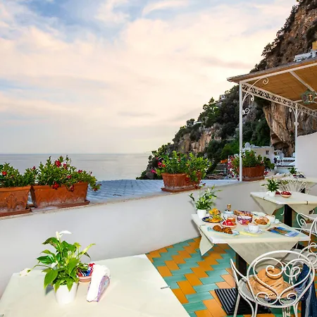 Casa Guadagno فندق 2*