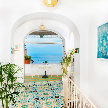 Casa Guadagno بوسيتانو