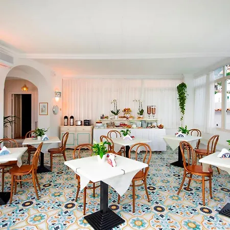 ホテル Casa Guadagno 2*