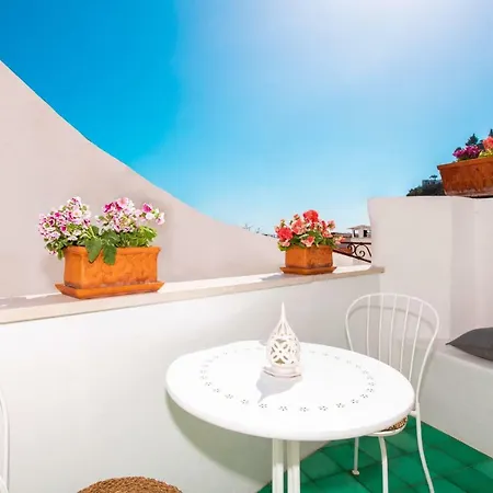 Casa Guadagno Hotel 2*