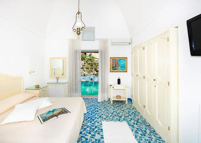 Casa Guadagno Hotel 2*